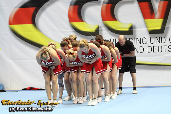 ../Images/V-Town Panthers Senior Coed_016.jpg